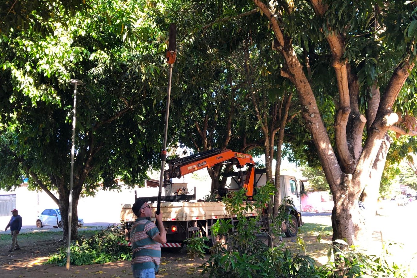 Prefeitura de Palmas realiza, em Taquaruçu, preparação da principal praça do FGT