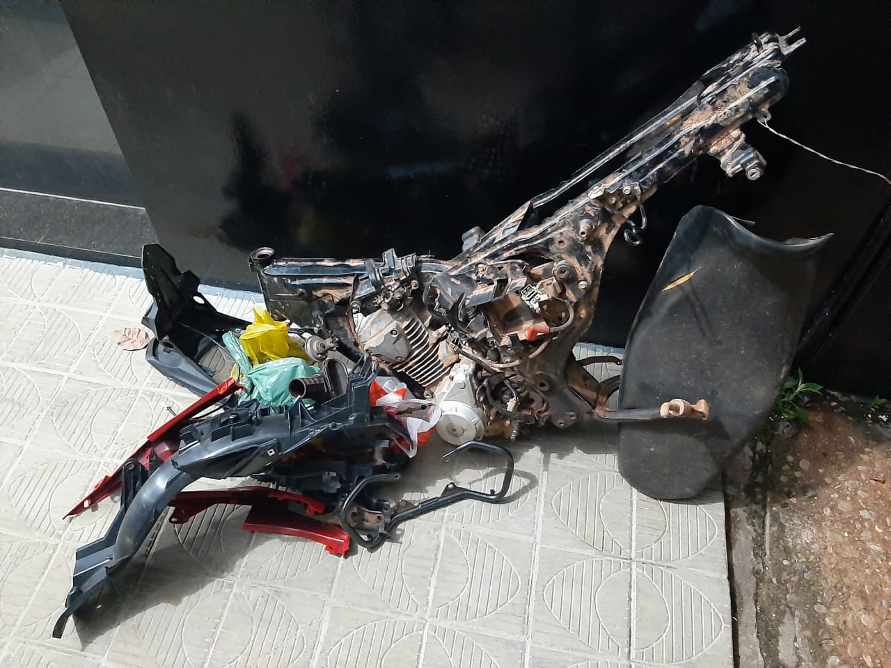 Guarda Metropolitana de Palmas encontra desmanche de moto no setor Lago Sul