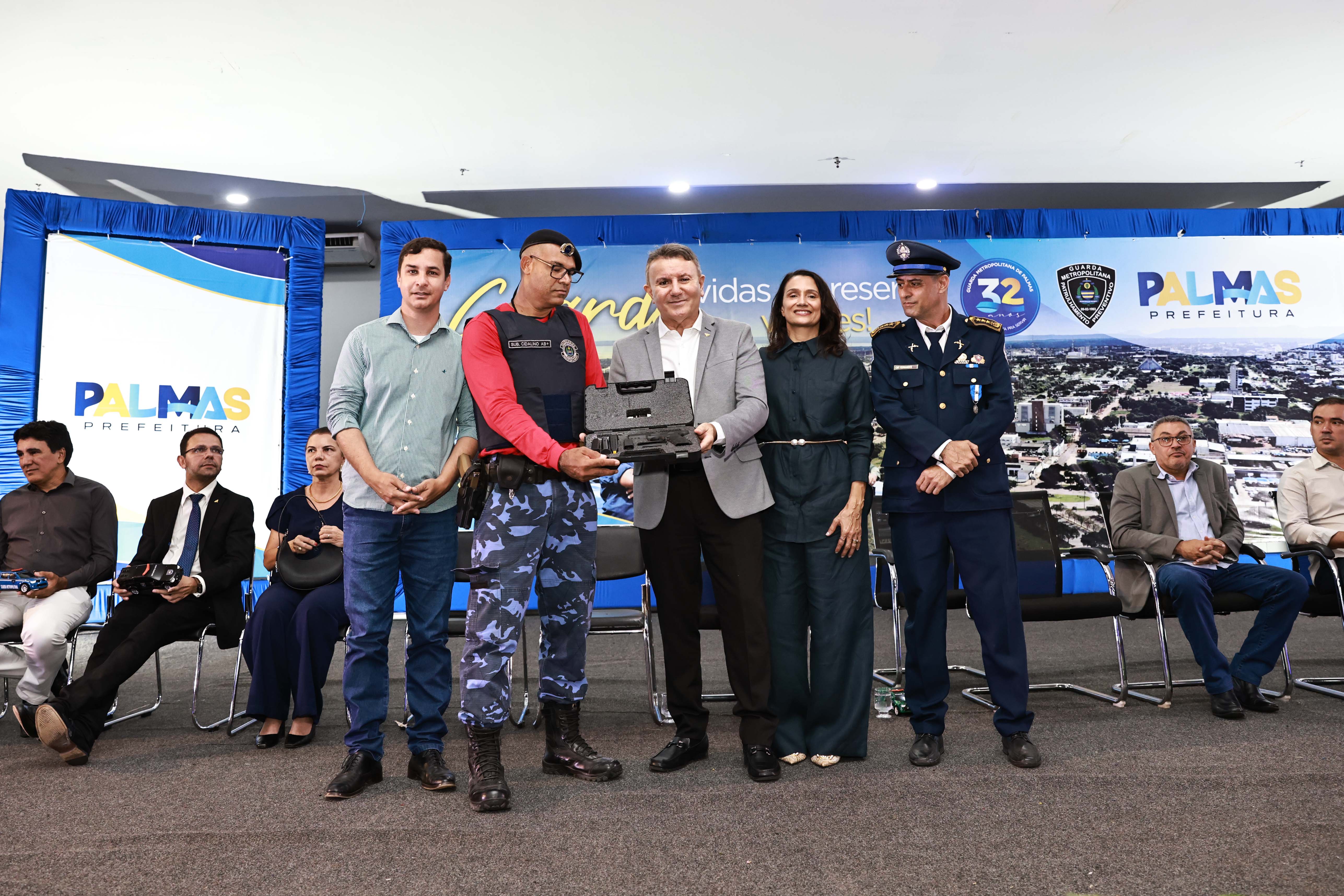 10/02/2025 - Prefeito Eduardo Siqueira Campos esteve presente no evento de comemoração dos 32 anos da Guarda Metropolitana.Palmas - TOFoto: Edu Fortes