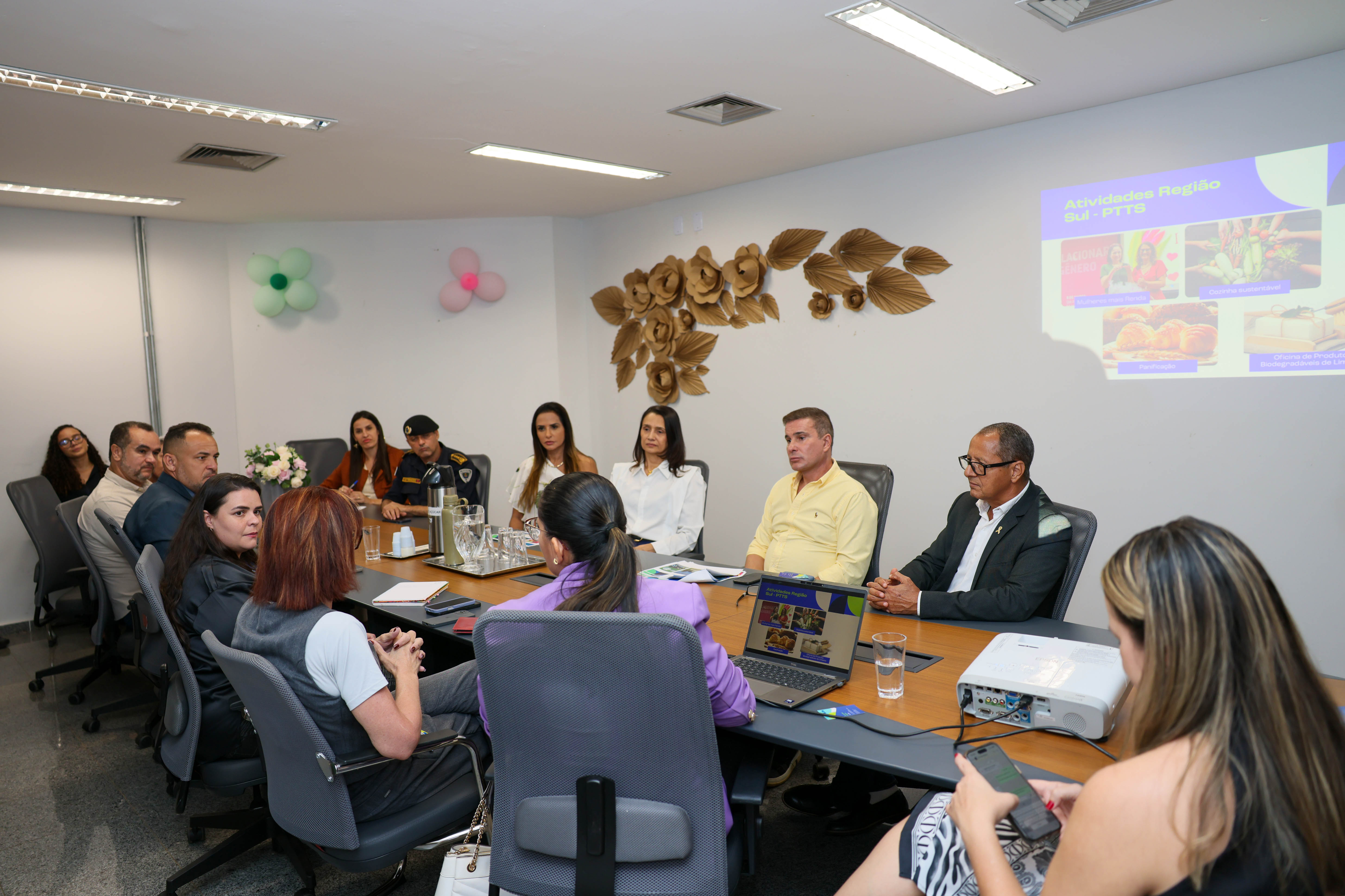 Reunião entre secretários municipais e representantes da BRK Ambiental foi realizada na tarde desta terça-feira, 13