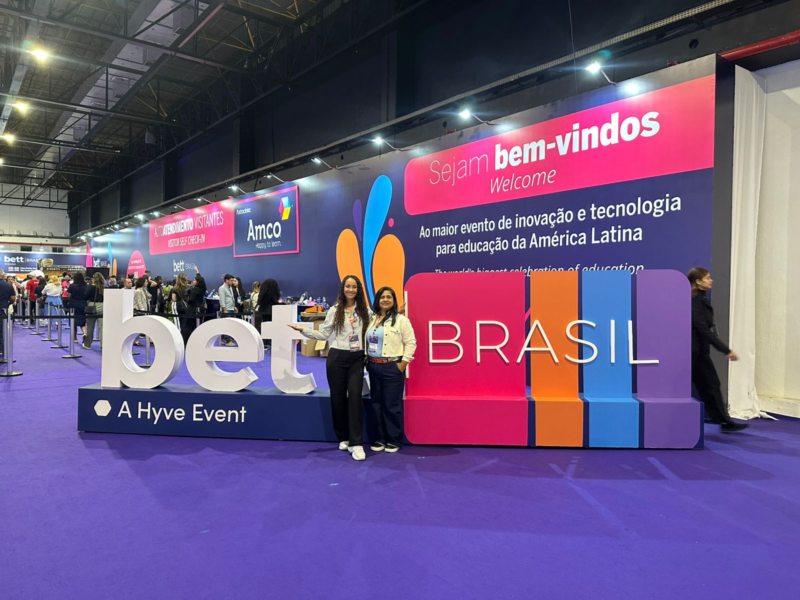 Educação de Palmas acompanha tendências e inovações durante participação na Bett Brasil 2026