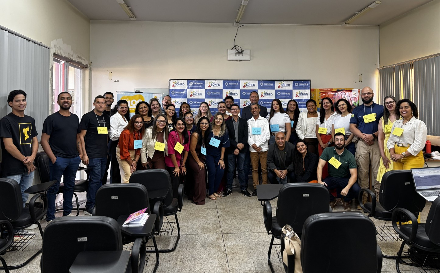 Educação de Palmas capacita profissionais para implantação de programa federal de prevenção ao uso de drogas