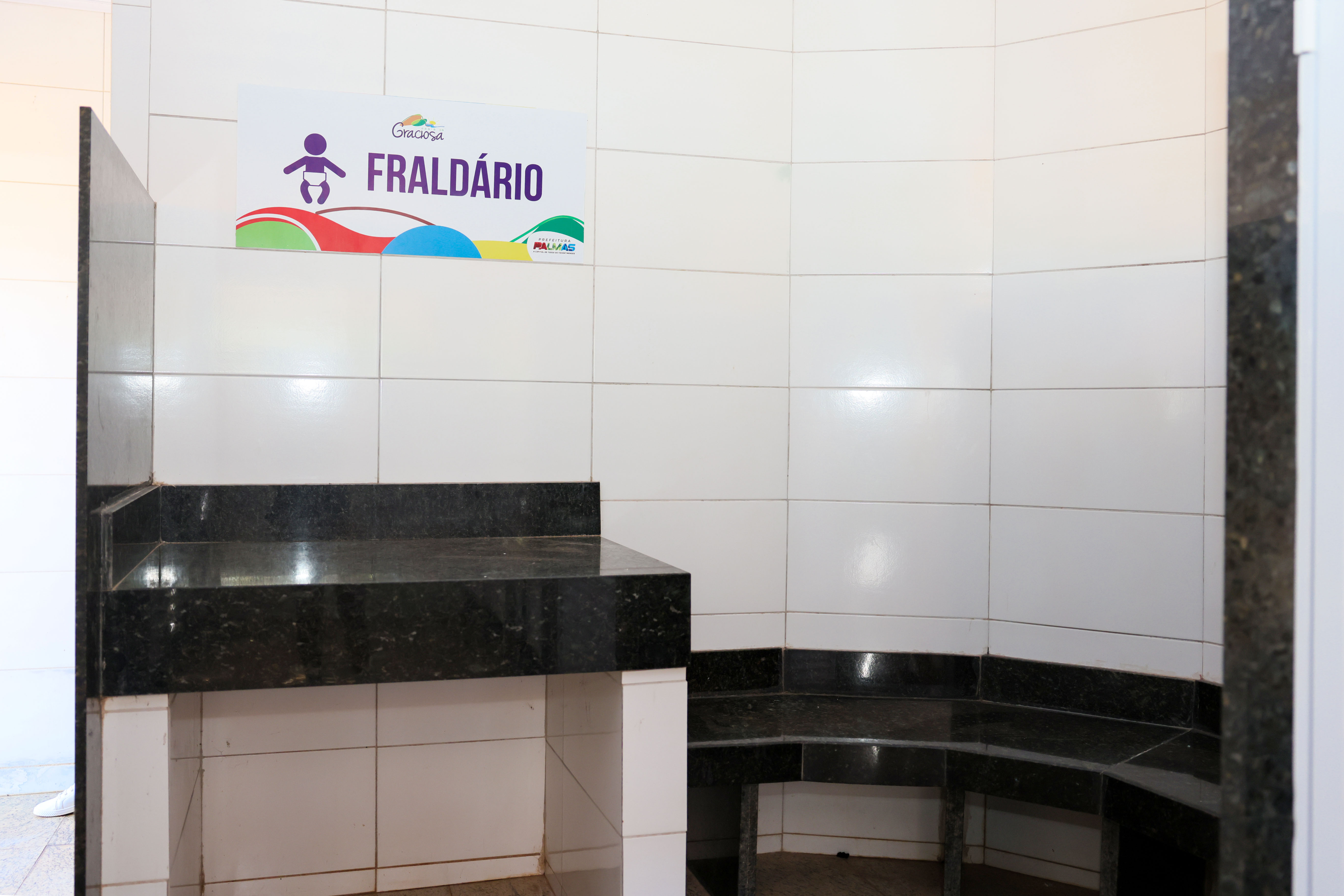 Data: 25/06/2025. Entrega da reforma dos banheiros da Praia da Graciosa.Foto: Regiane Rocha