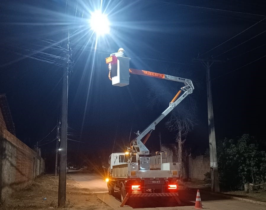Prefeitura de Palmas intensifica serviços de manutenção noturna na iluminação pública 