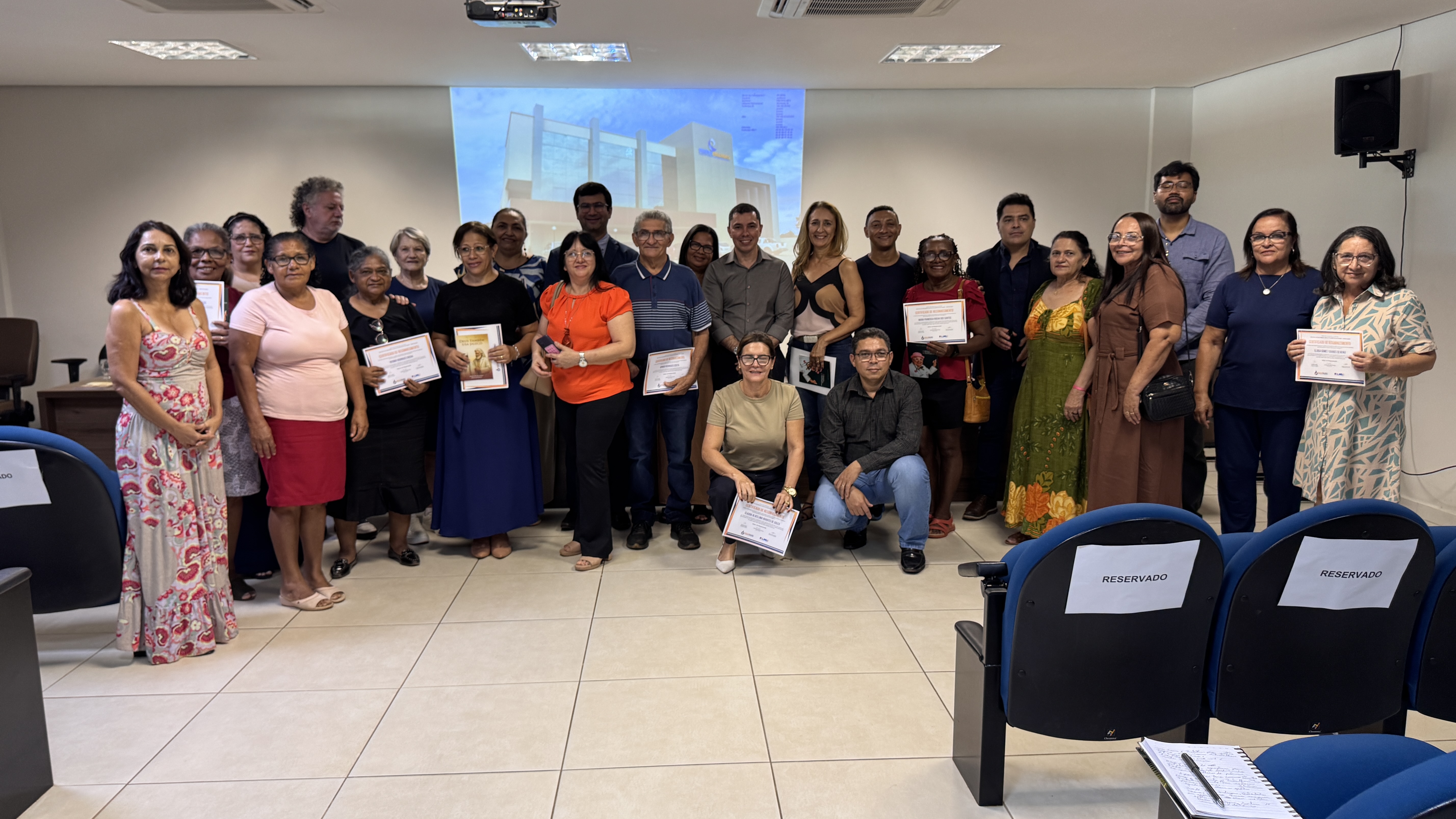 PreviPalmas celebra Dia do Servidor Aposentado com palestra motivacional e entrega de certificados