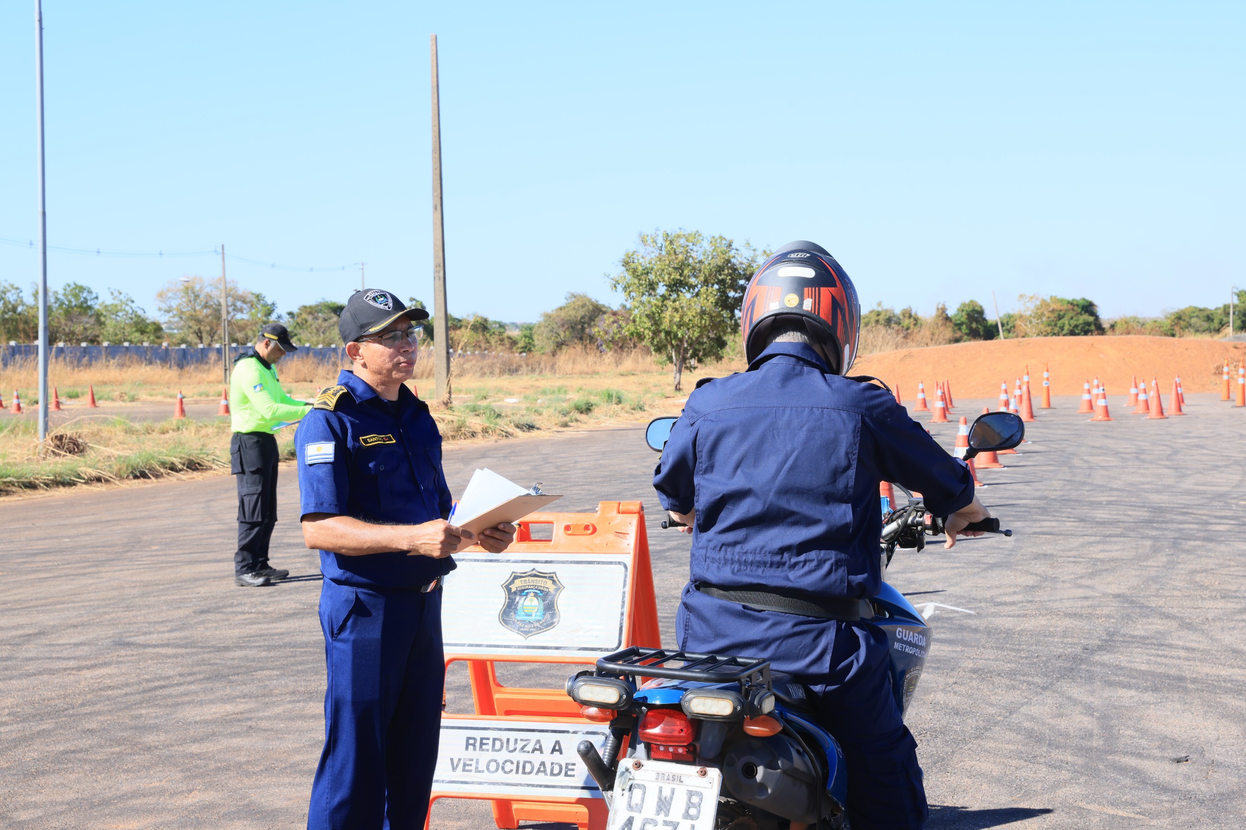 Curso prepara guardas metropolitanos para condução de viaturas, motocicletas e embarcações