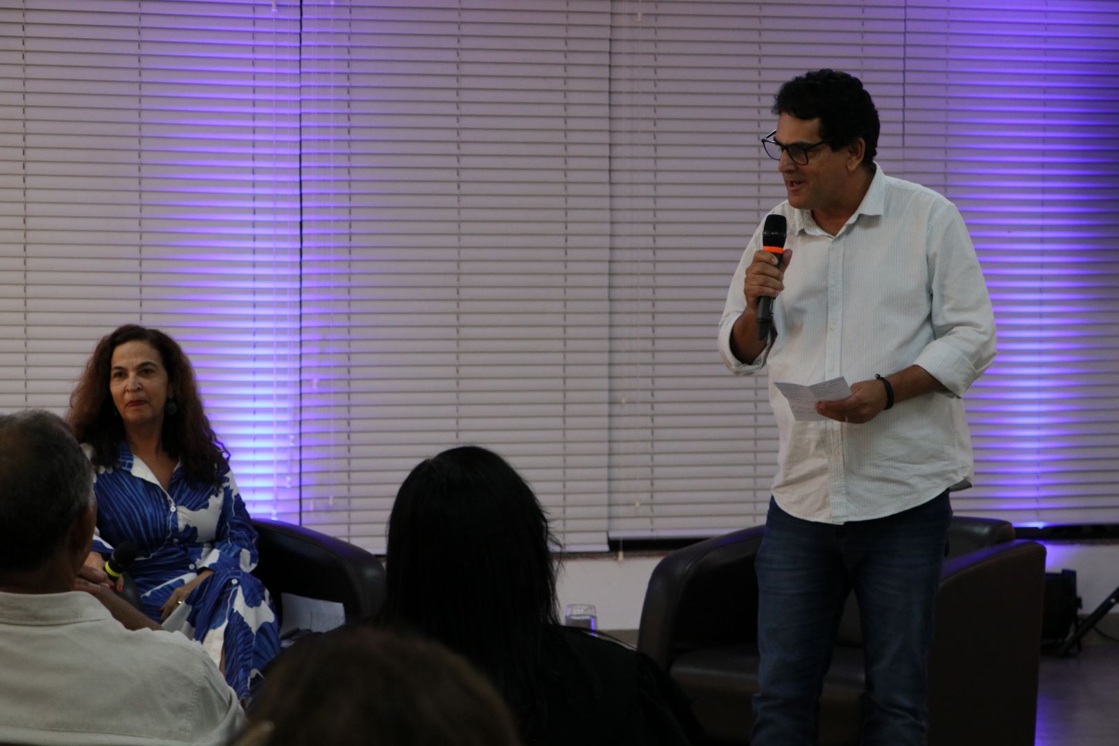 O secretário-executivo Marcelo Lopoes durante a recepção do Público
Imagem: Stefânia Royo 
