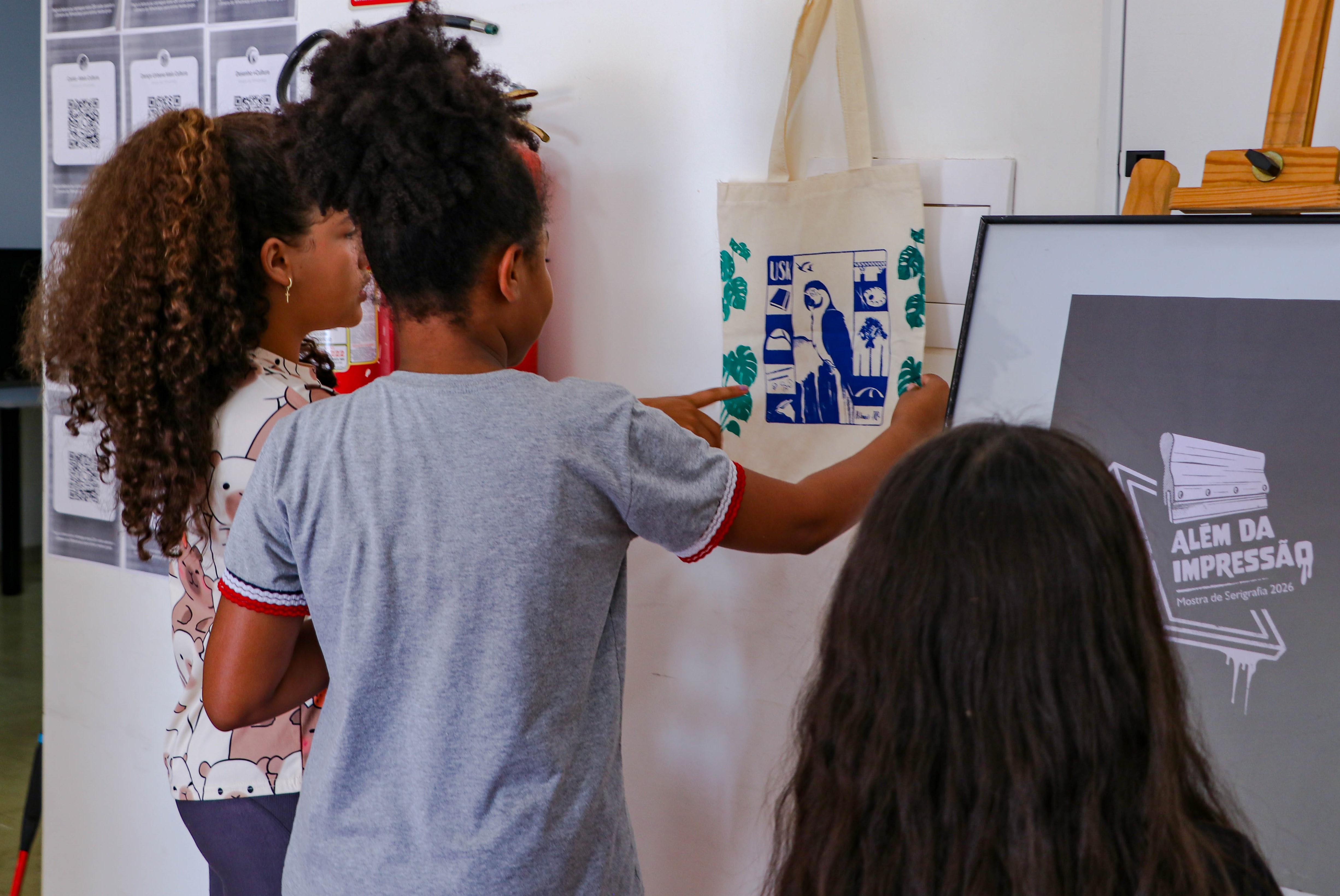 Com entrada gratuita, mostra de serigrafia recebe visitantes no Espaço Mais Cultura