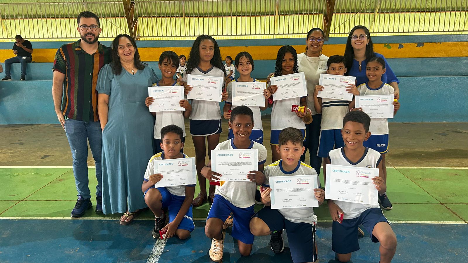 Alunos e professores da ETI Daniel Batista comemoram conquista de medalhas na Obmep Mirim 2025 