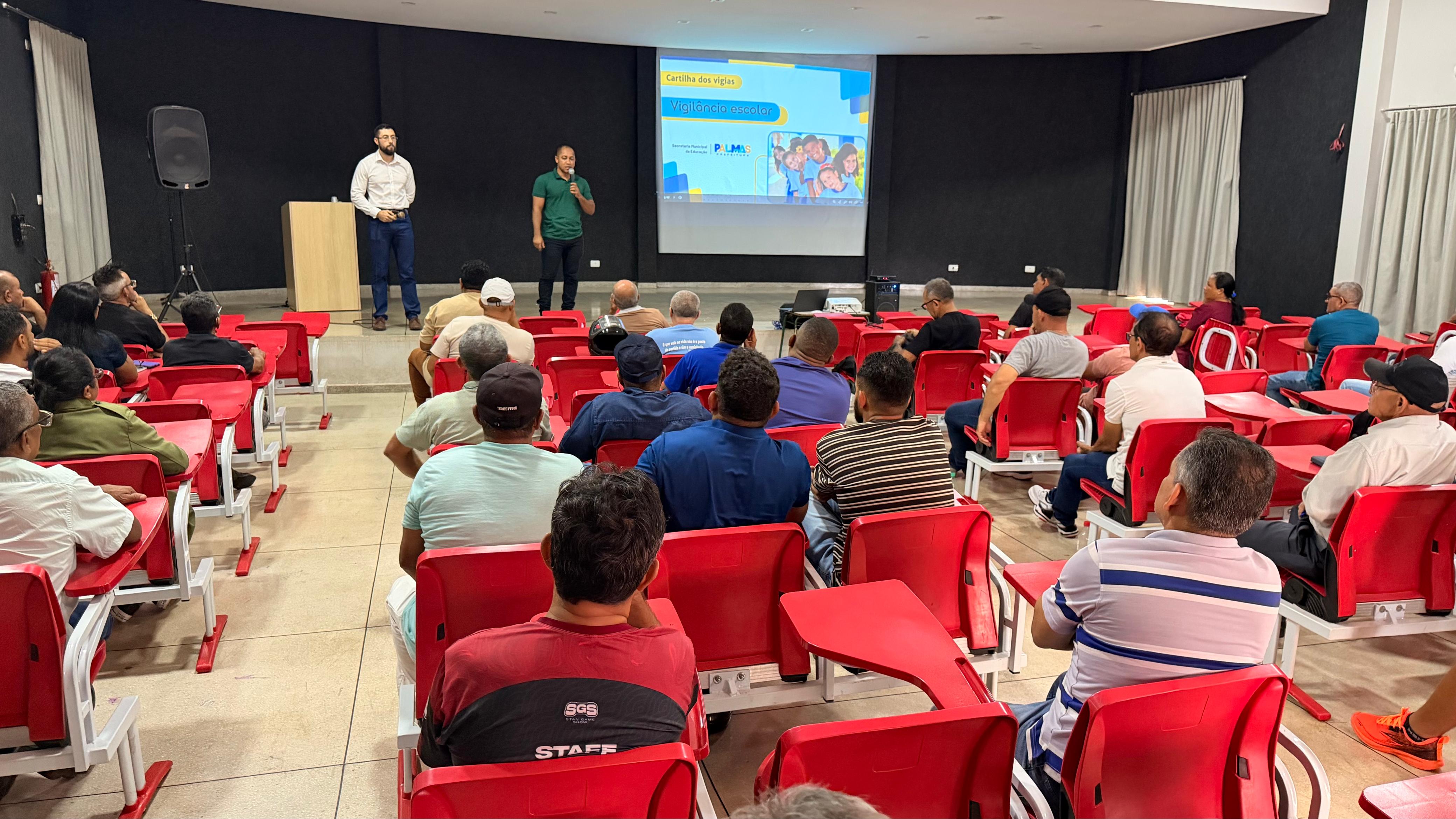 Educação de Palmas capacita vigias escolares para reforçar a segurança nas unidades de ensino