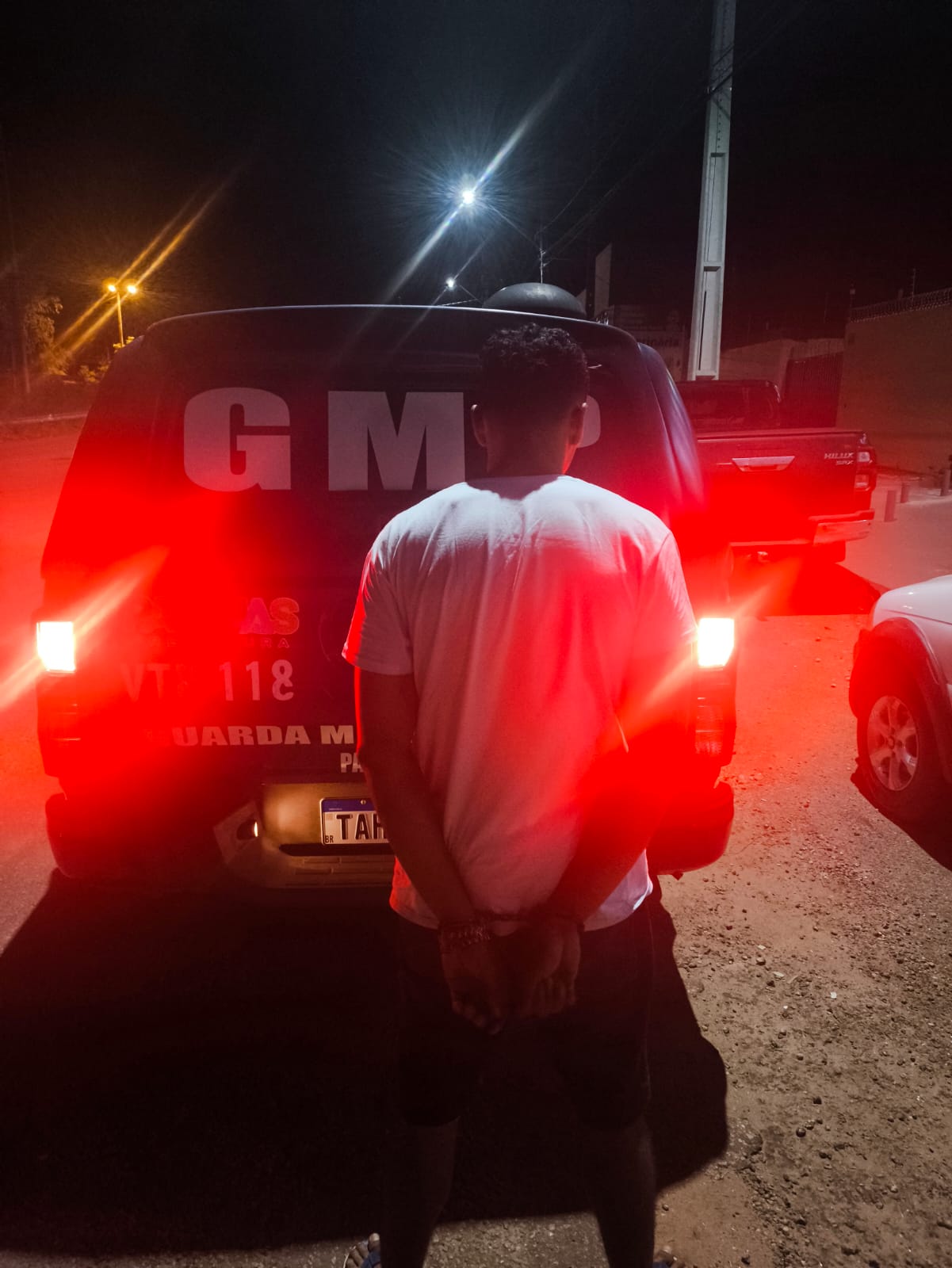  O suspeito foi conduzido à 2ª Central de Atendimento da Polícia Civil para os procedimentos legais cabíveis.