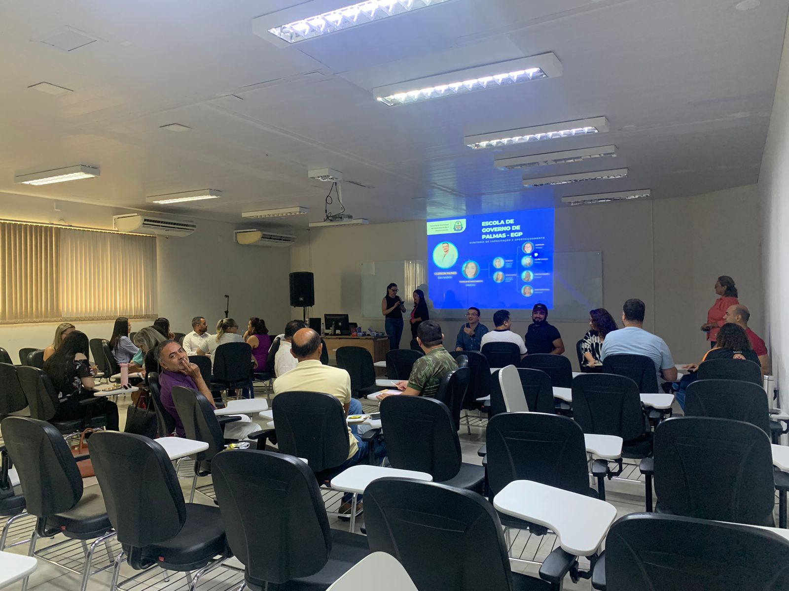 Instrutores da Escola de Governo de Palmas participam de elaboração de planejamento de cursos