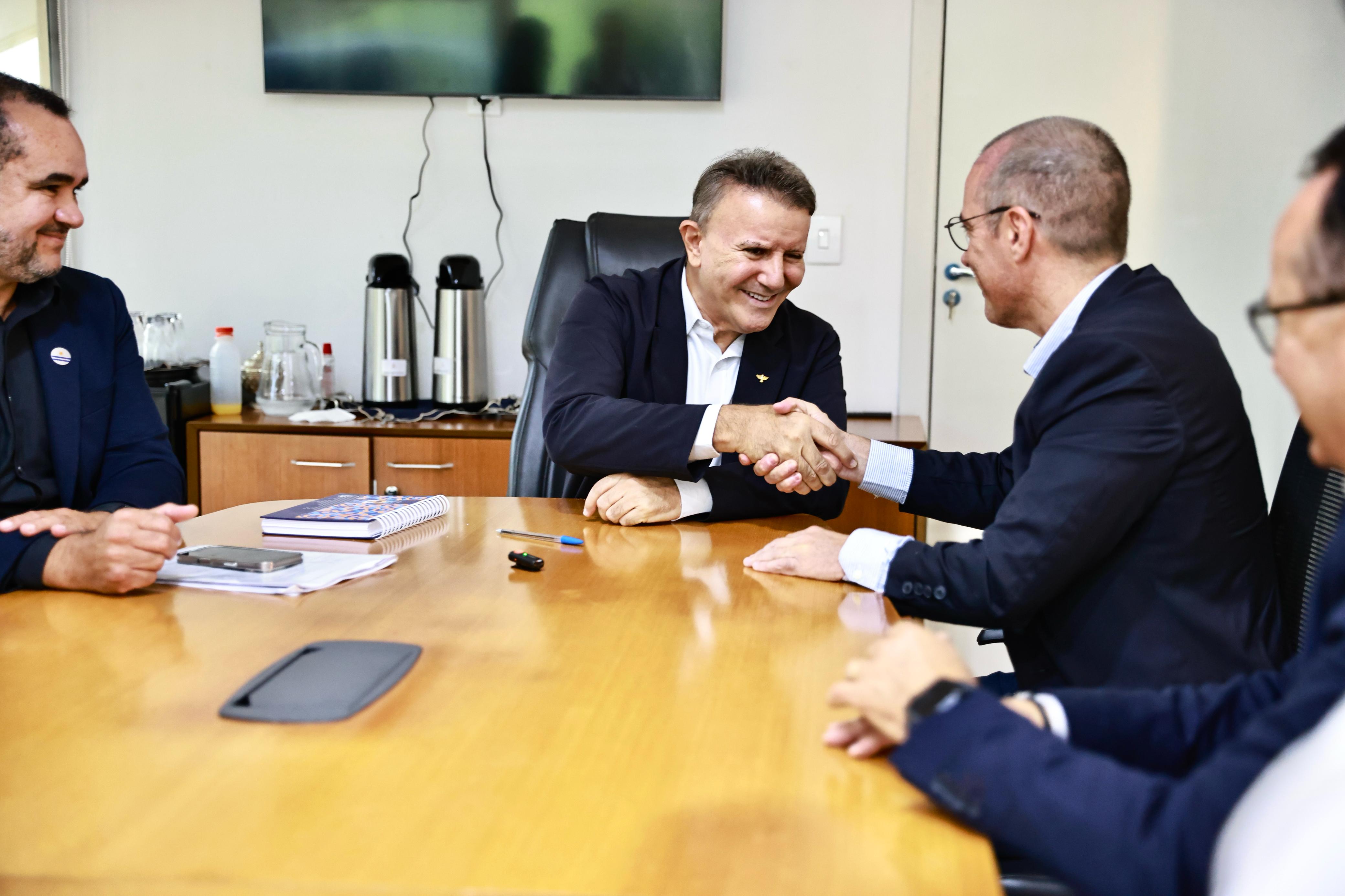 O prefeito de Palmas, Eduardo Siqueira Campos, recebeu a notícia na tarde desta sexta-feira, 21