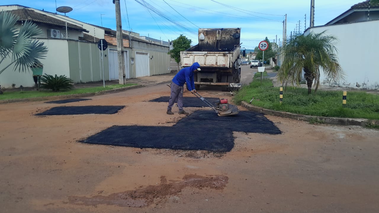 Equipes realizaram reparos na Arno 71 
