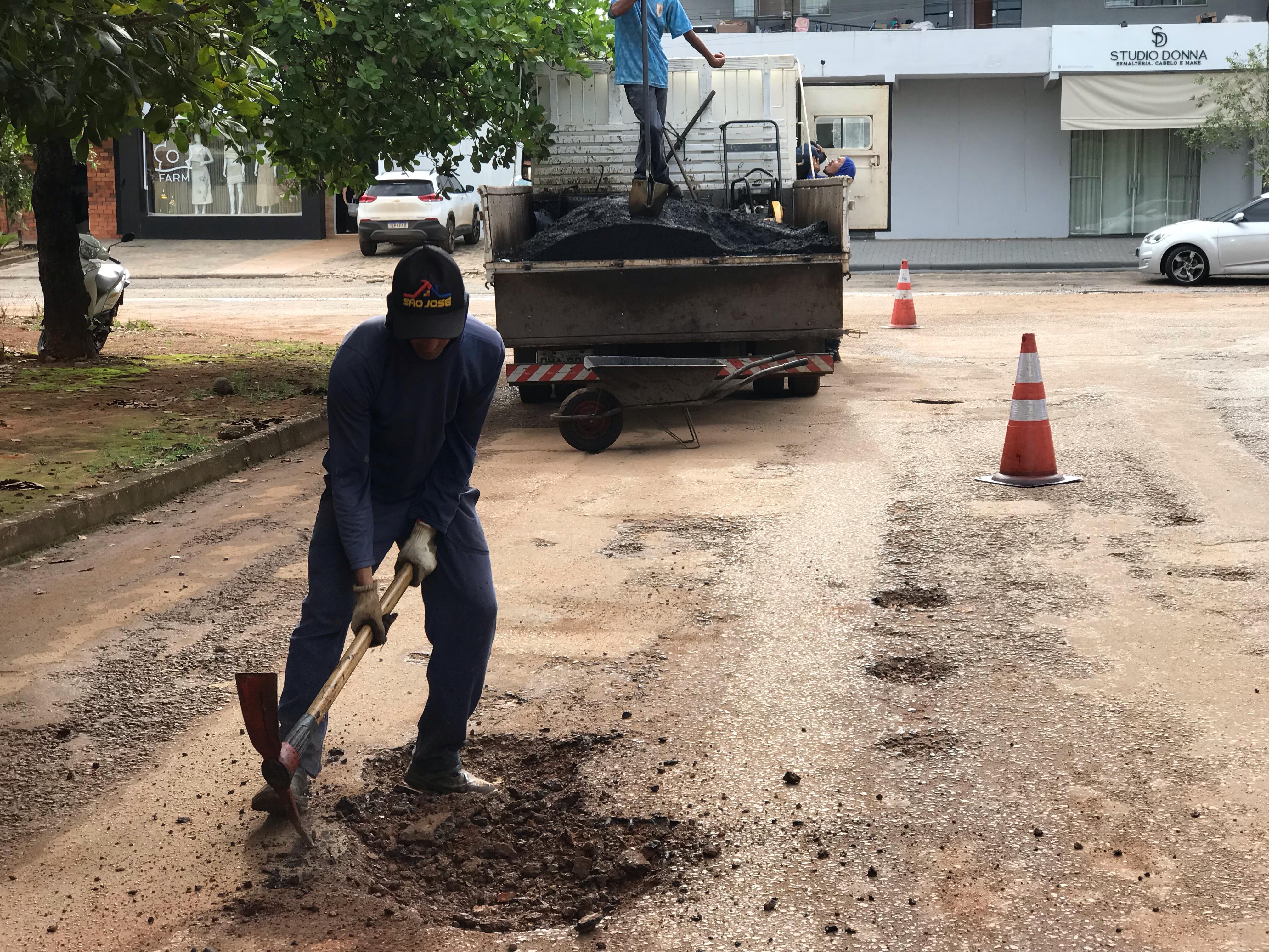 Manutenção na Arse 71 (704 Sul)