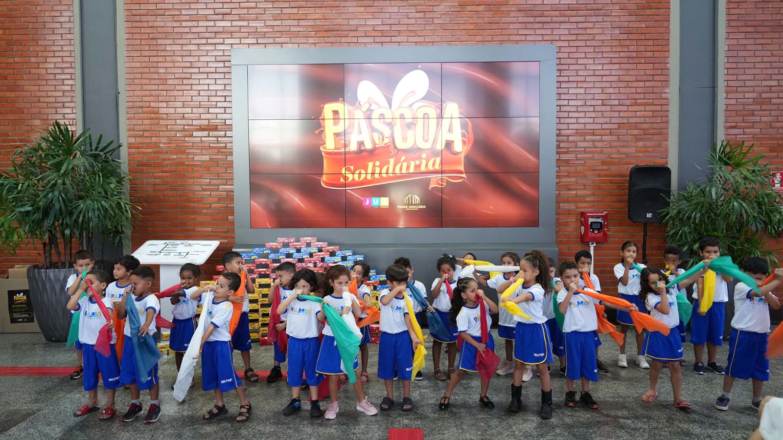 As 282 crianças matriculadas no Cmei Professora Juscéia Garbelini receberão os chocolates para celebrar a Páscoa