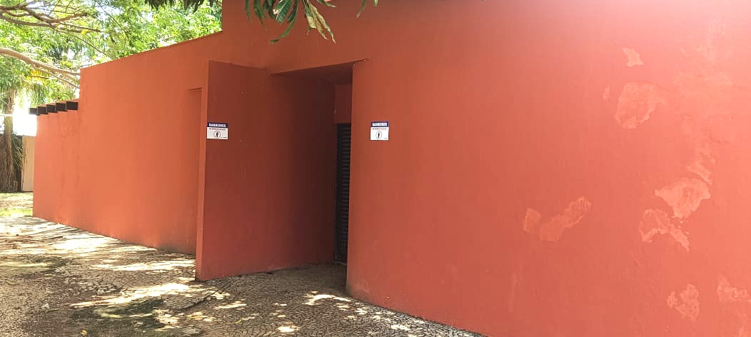Banheiro é interditado para reparos