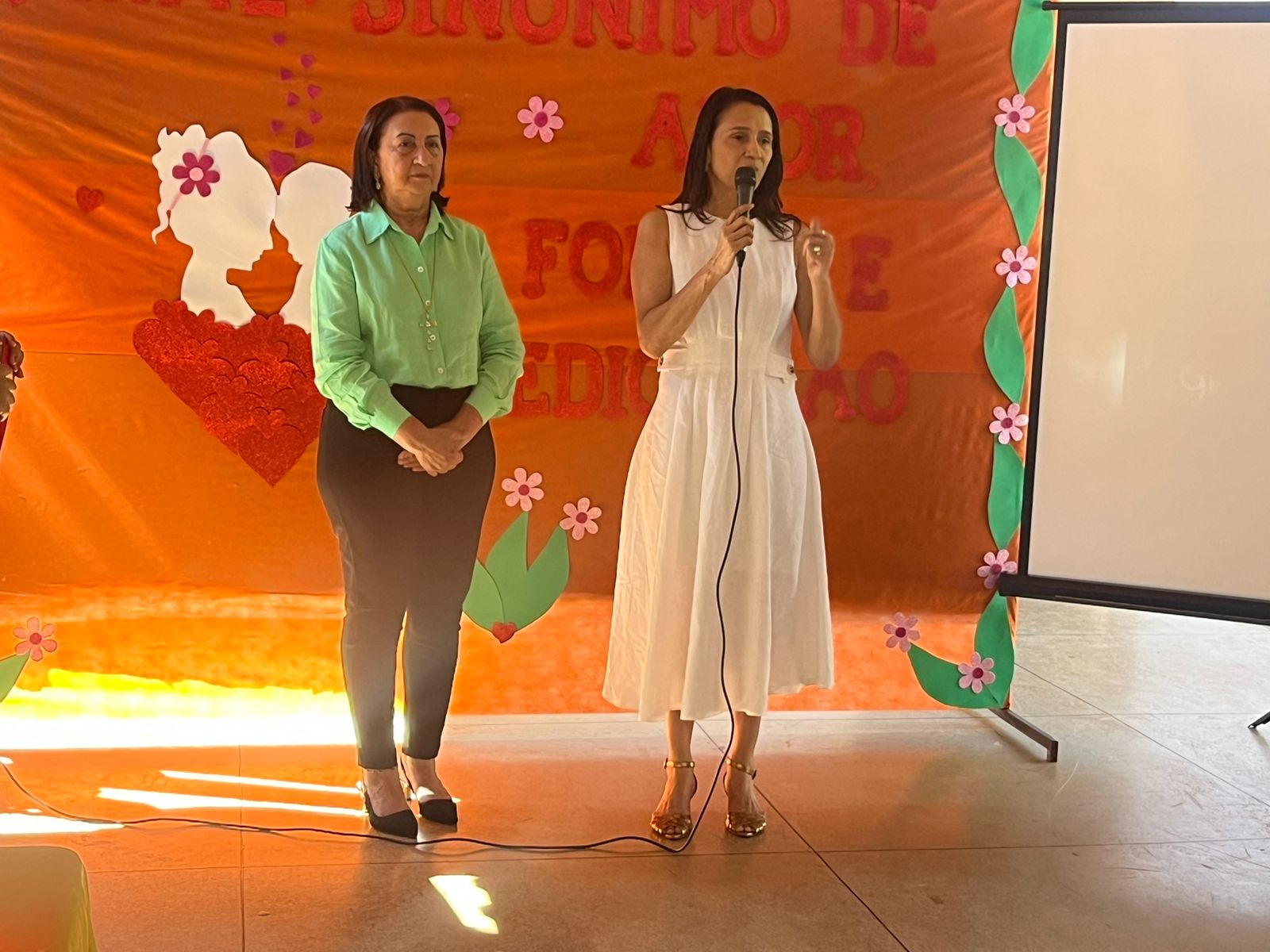 "Estamos aqui trazendo nossos serviços e dialogando para que nossos próximos passos possam trazer muitas melhorias para essas famílias”, contou a gestora