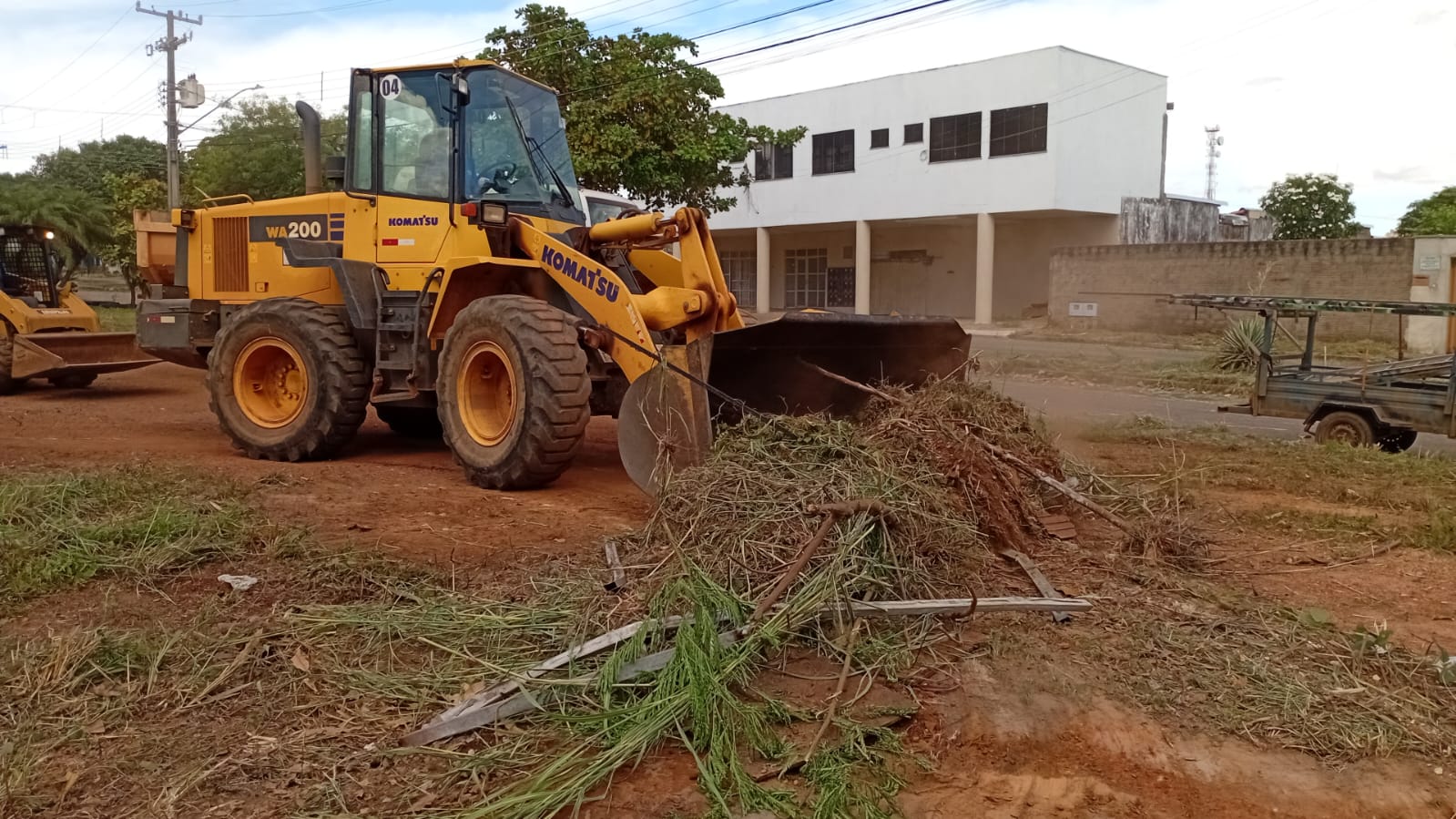 Limpeza na quadra ACNO 1 e 11 (103 Sul e Norte)