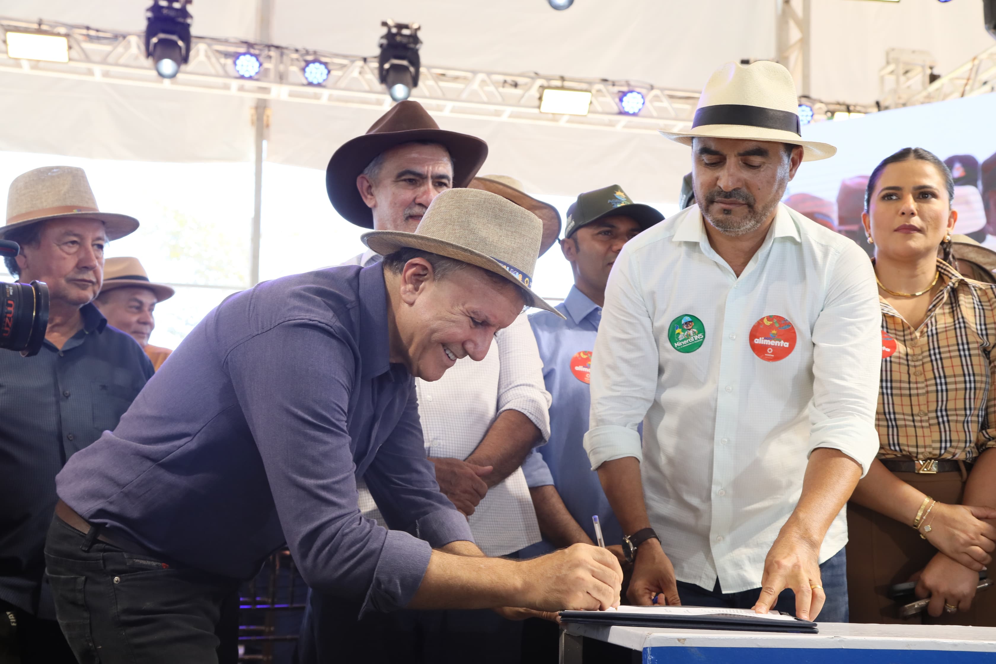 Eduardo Siqueira Campos assinou três decretos que representam um marco para o planejamento urbano e desenvolvimento econômico da Capital