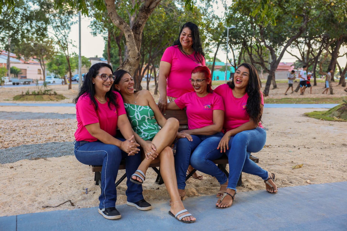 Mães comemoraram entrega da nova praça na Arse 132 (1306 Sul)