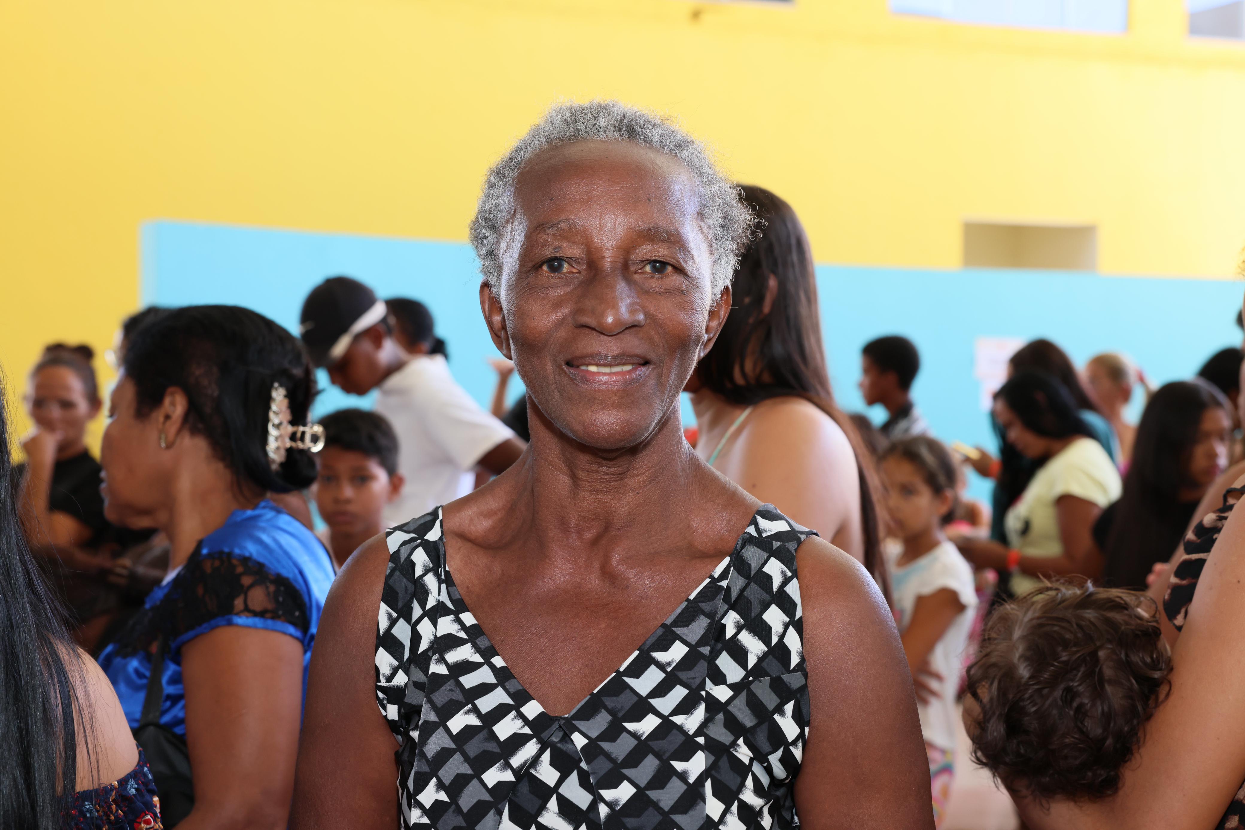 " A gente se sente acolhida", diz dona Joaquina Bispo, moradora do Jardim Aureny III