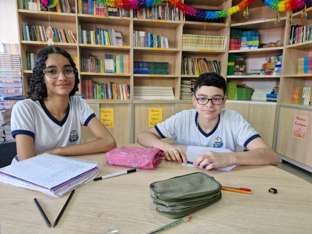 João Antônio conta que se preparou respondendo questões de provas anteriores e realizando um estudo teórico dos principais temas cobrados nas avaliações
