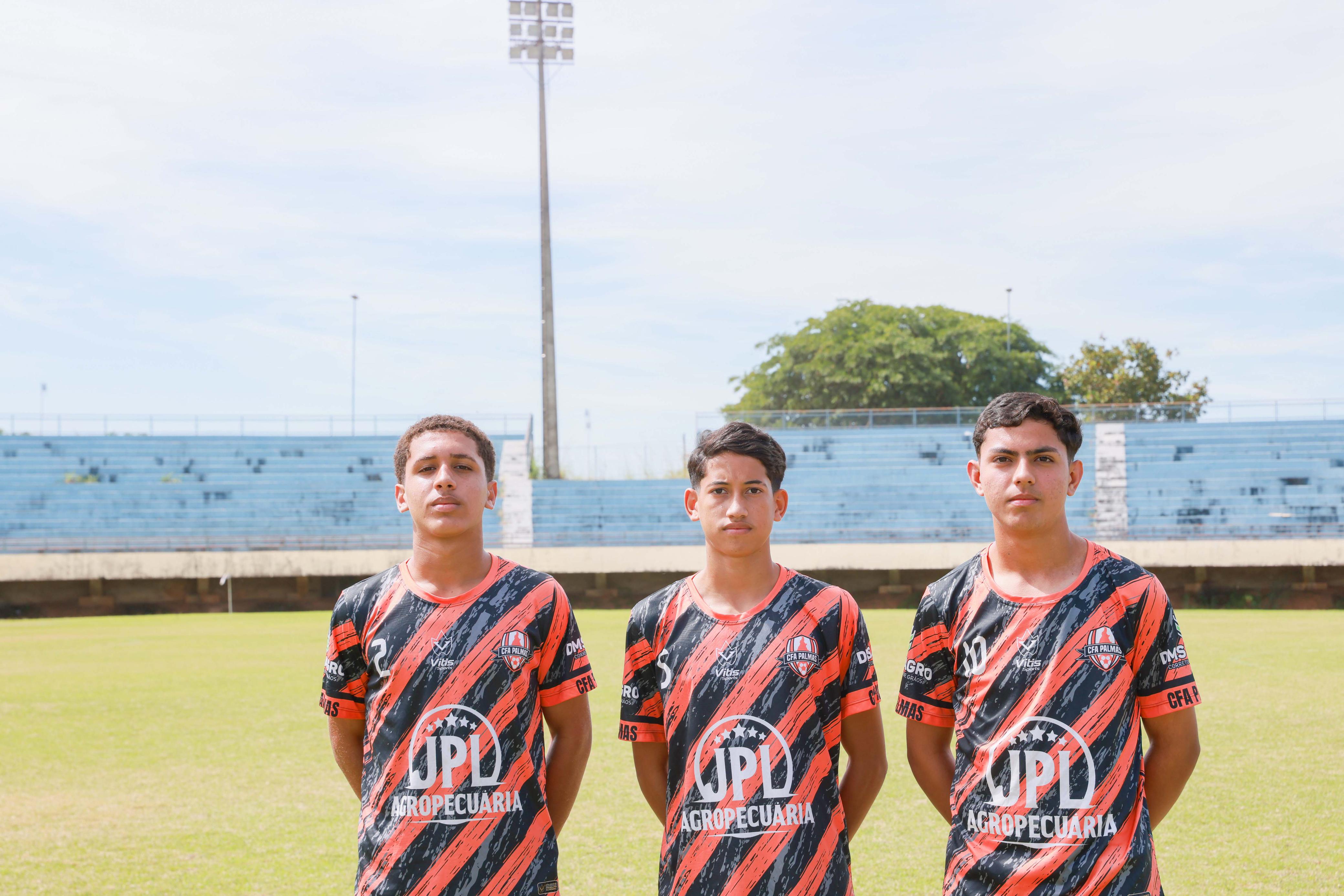 Arthur Carvalho, João Pedro Martins e Guilherme Moreira estarão no próximo domingo em campo com a camisa do  CFA Palmas/Sest-Senat