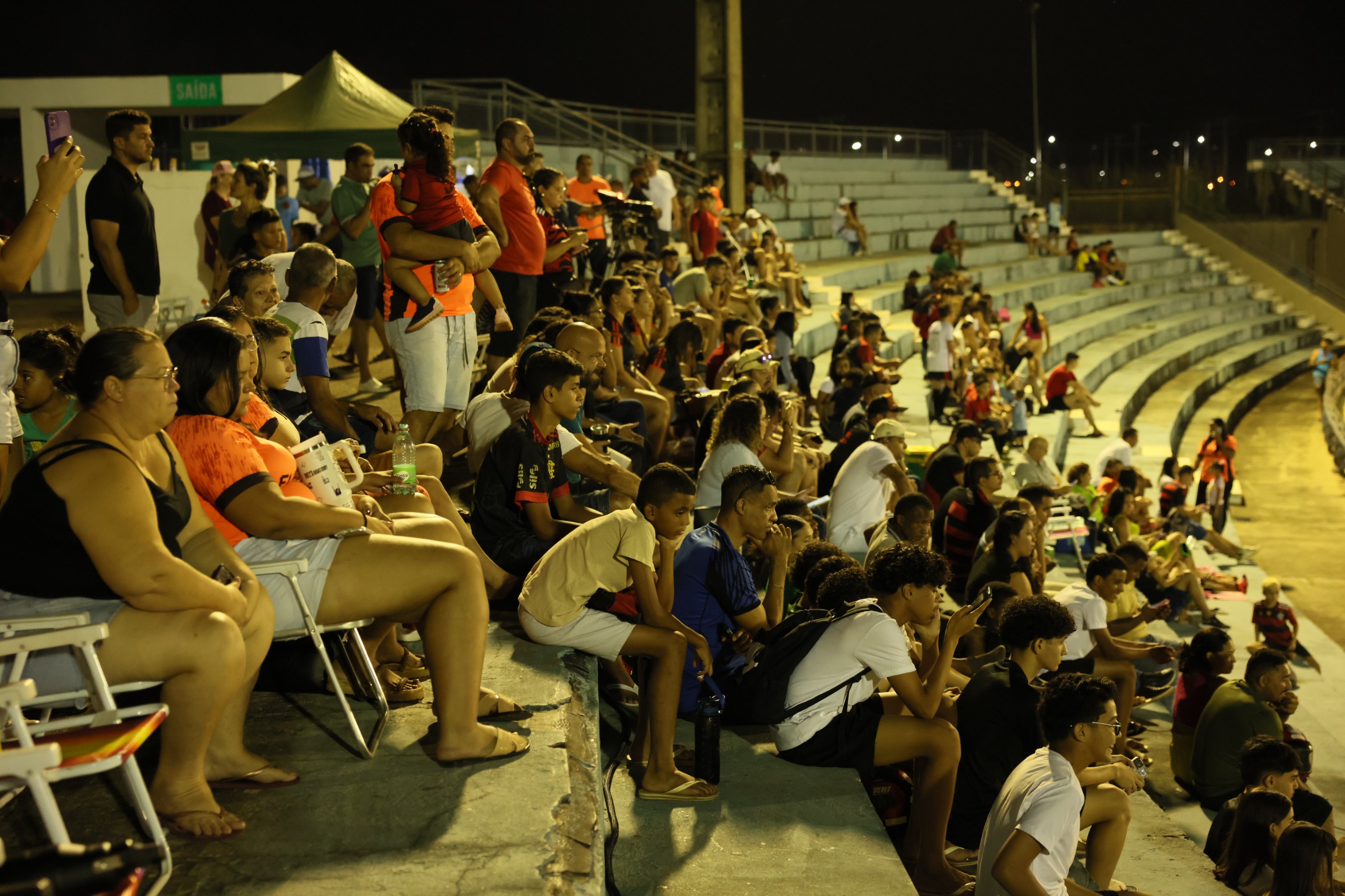 Assim como foi em todos os locais de jogos ao longo do torneio, o público marcou presença massiva no Nilton Santos