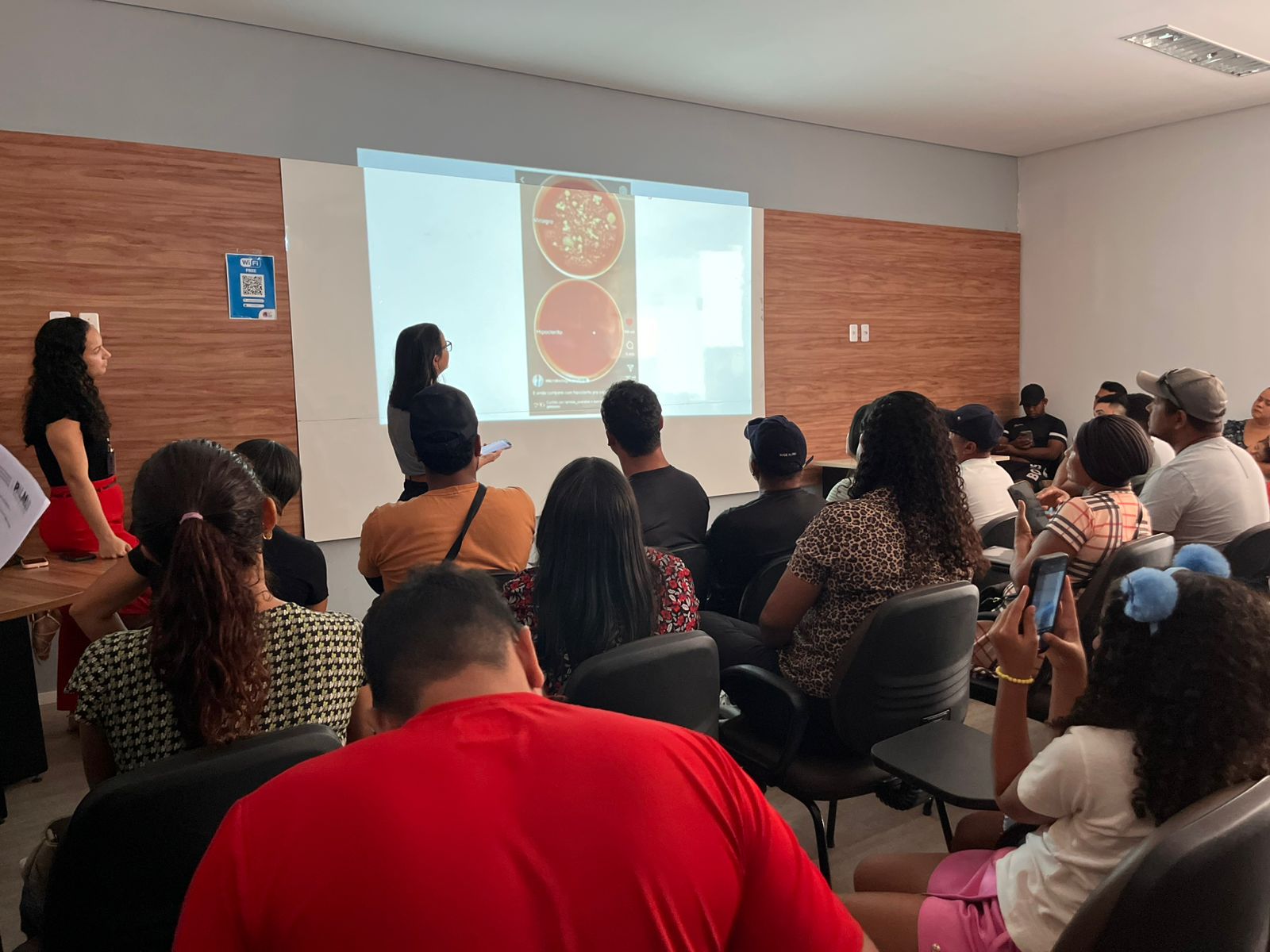Treinamento ofertado pela Vigilância Sanitária em parceria com a Casa do Empreendedor.