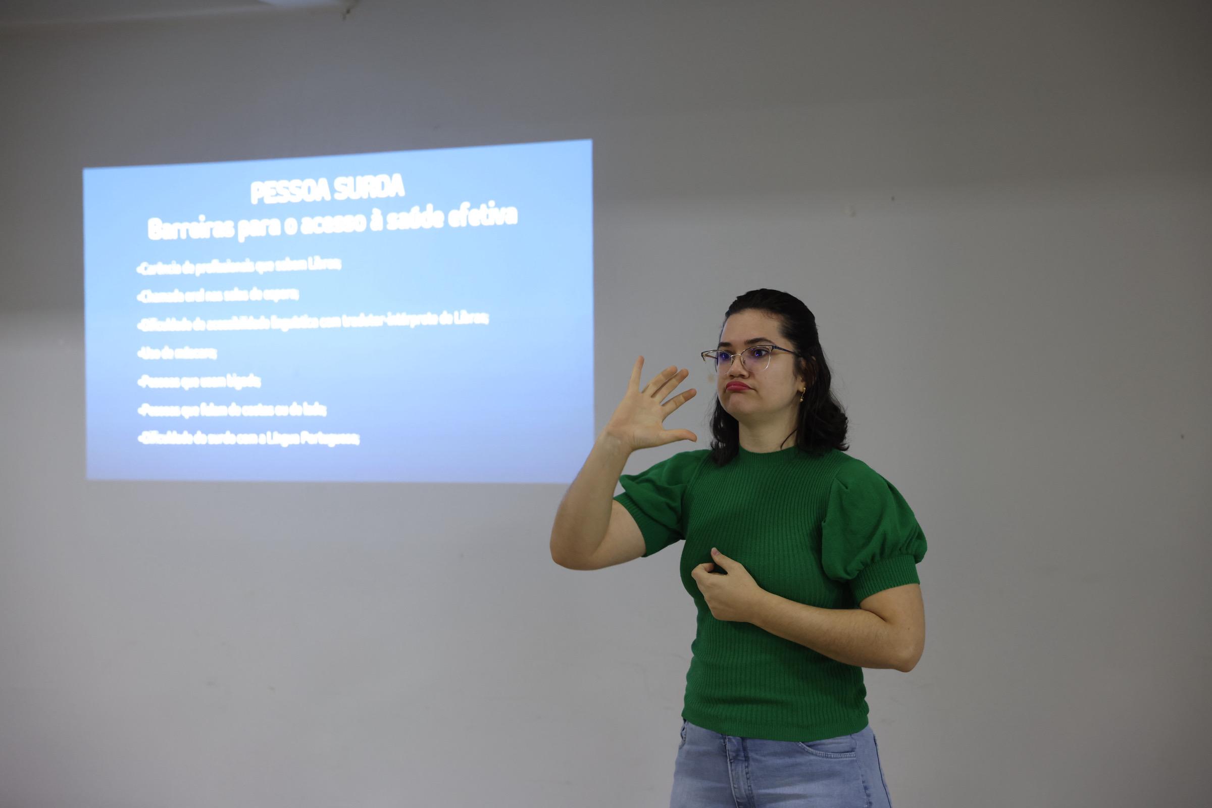 A farmacêutica Geovana Lima participou da oficina 
