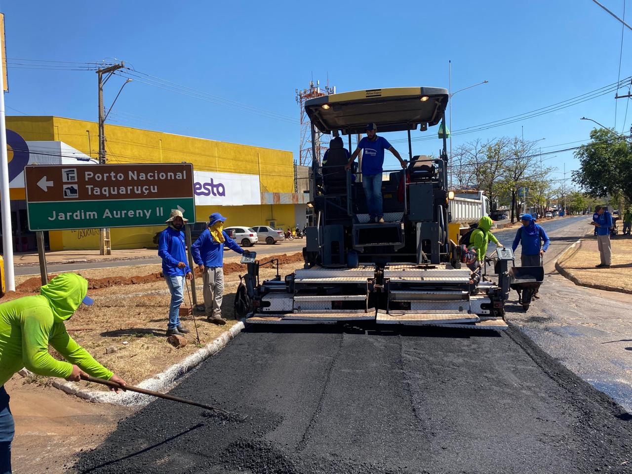 Início das obras de recapeamento em avenida comercial do Jardim Aureny II