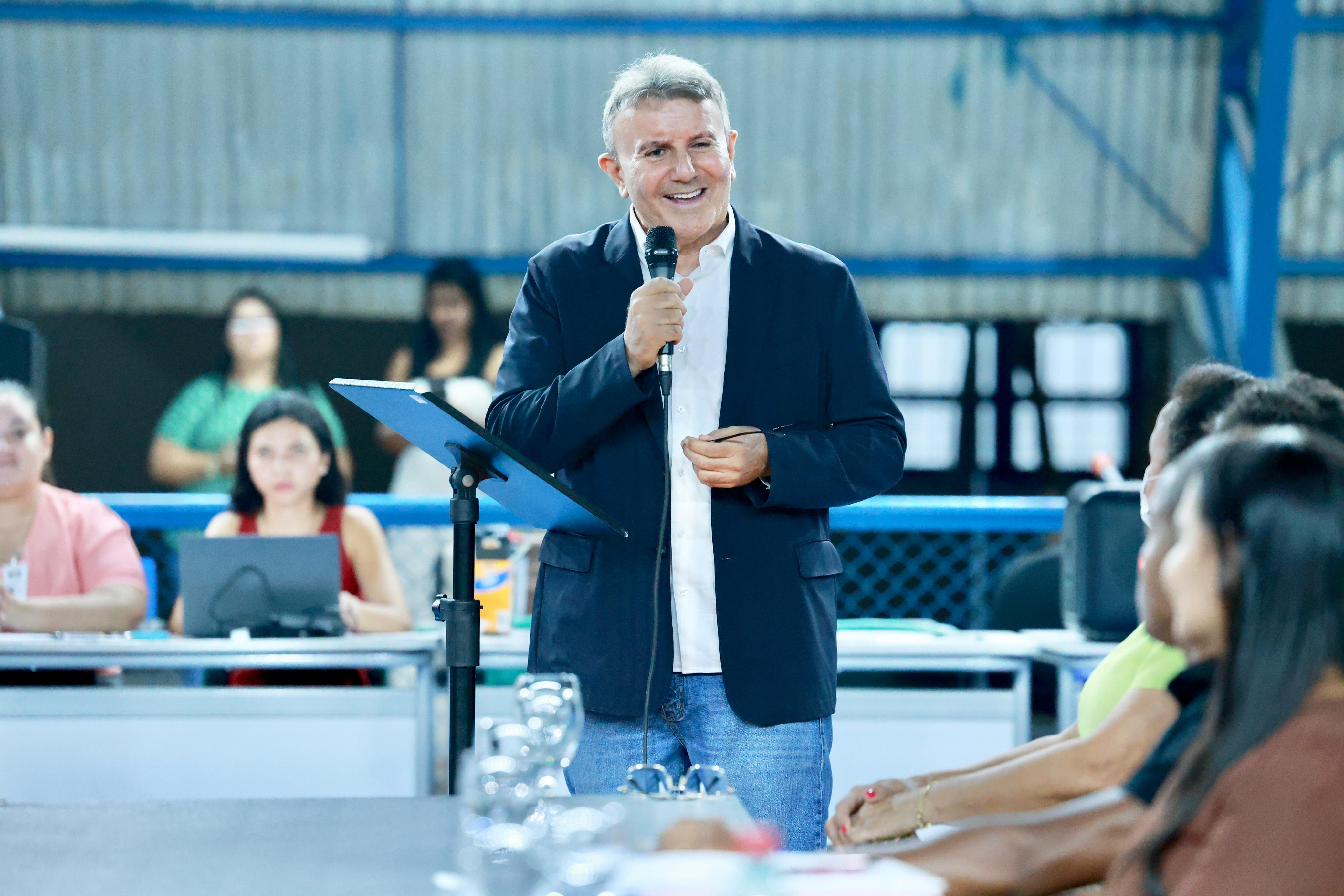 Prefeito reforçou ações para ampliar vagas e atendimento com cuidadores na rede municipal
