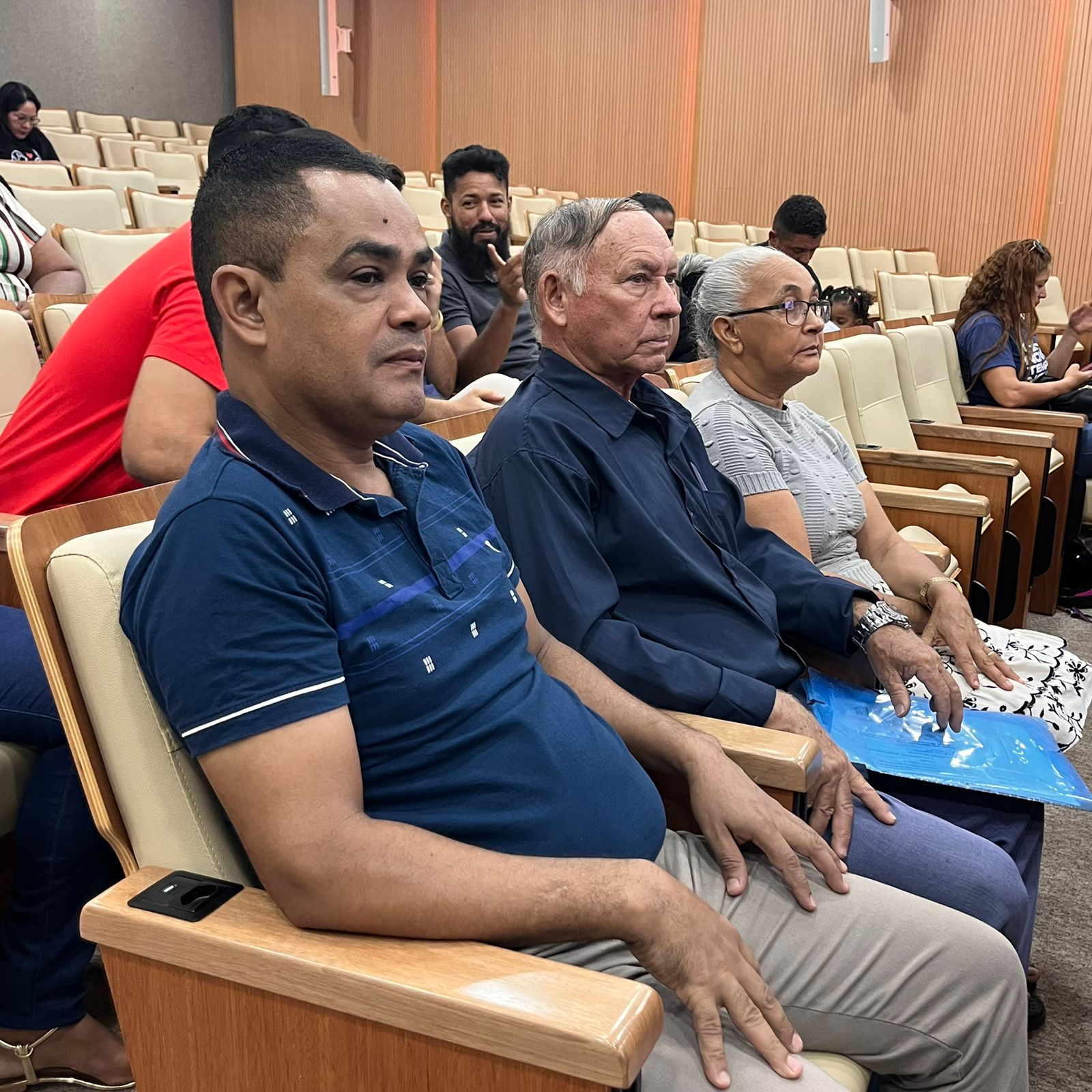 Todos os comerciantes da Arca e alguns familiares estiveram no sorteio.