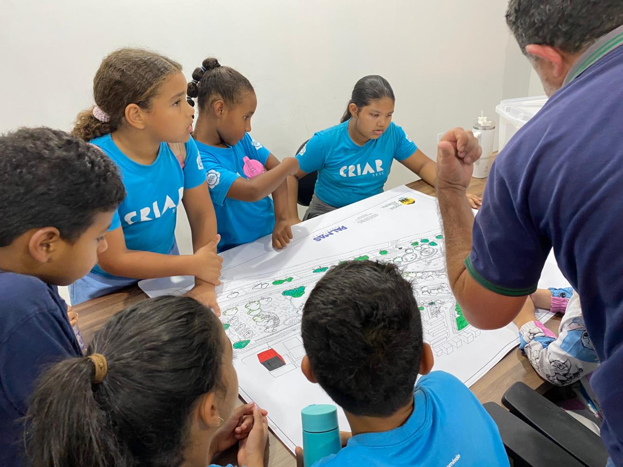 Além do passeio, os alunos tiveram a oportunidade de desempenharem atividades lúdicas, relacionadas ao conhecimento do local
