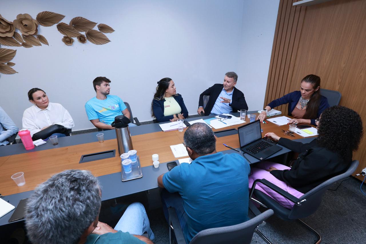 Prefeito Eduardo Siqueira Campos participa da 1ª reunião do Compede em 2026 e reforça compromisso com políticas inclusivas em Palmas