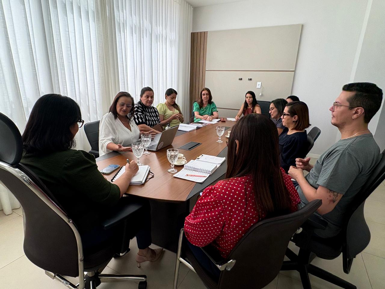 Prefeitura de Palmas discute ações conjuntas da rede municipal de Educação e o Programa Saúde na Escola com instituições de ensino superior