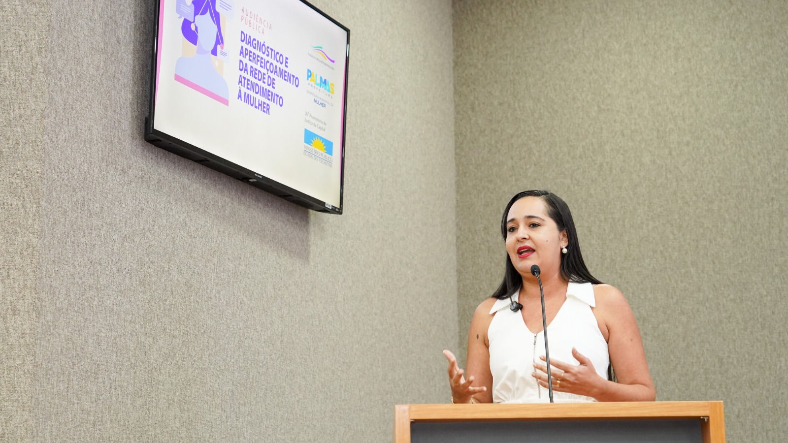 Em audiência pública, Prefeitura de Palmas apresenta rede de assistência social às mulheres