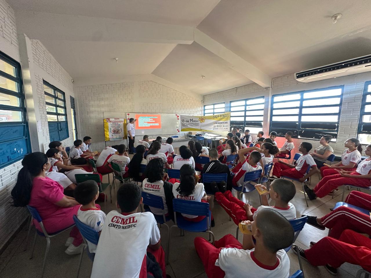 Desenvolvimento Social de Palmas realiza ação da campanha Faça Bonito em escola da Capital