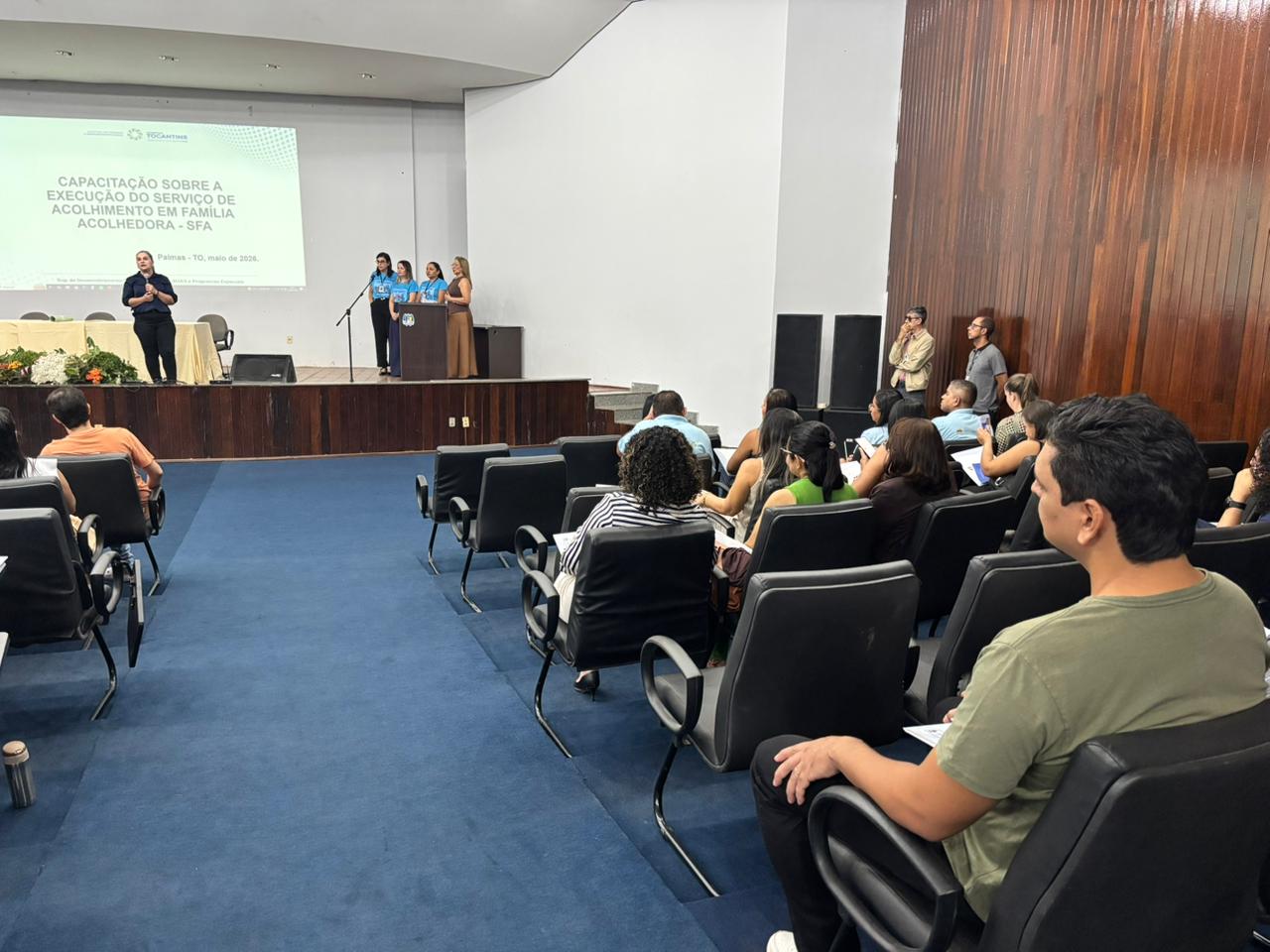 Equipes de Palmas participam de capacitação para implantação do serviço Família Acolhedora
