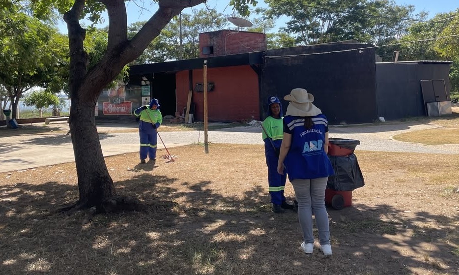 Prefeitura realiza fiscalização programada em serviços de limpeza de parques e praias