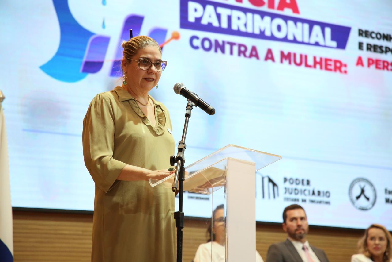Prefeitura participa de debate sobre violência patrimonial contra a mulher
