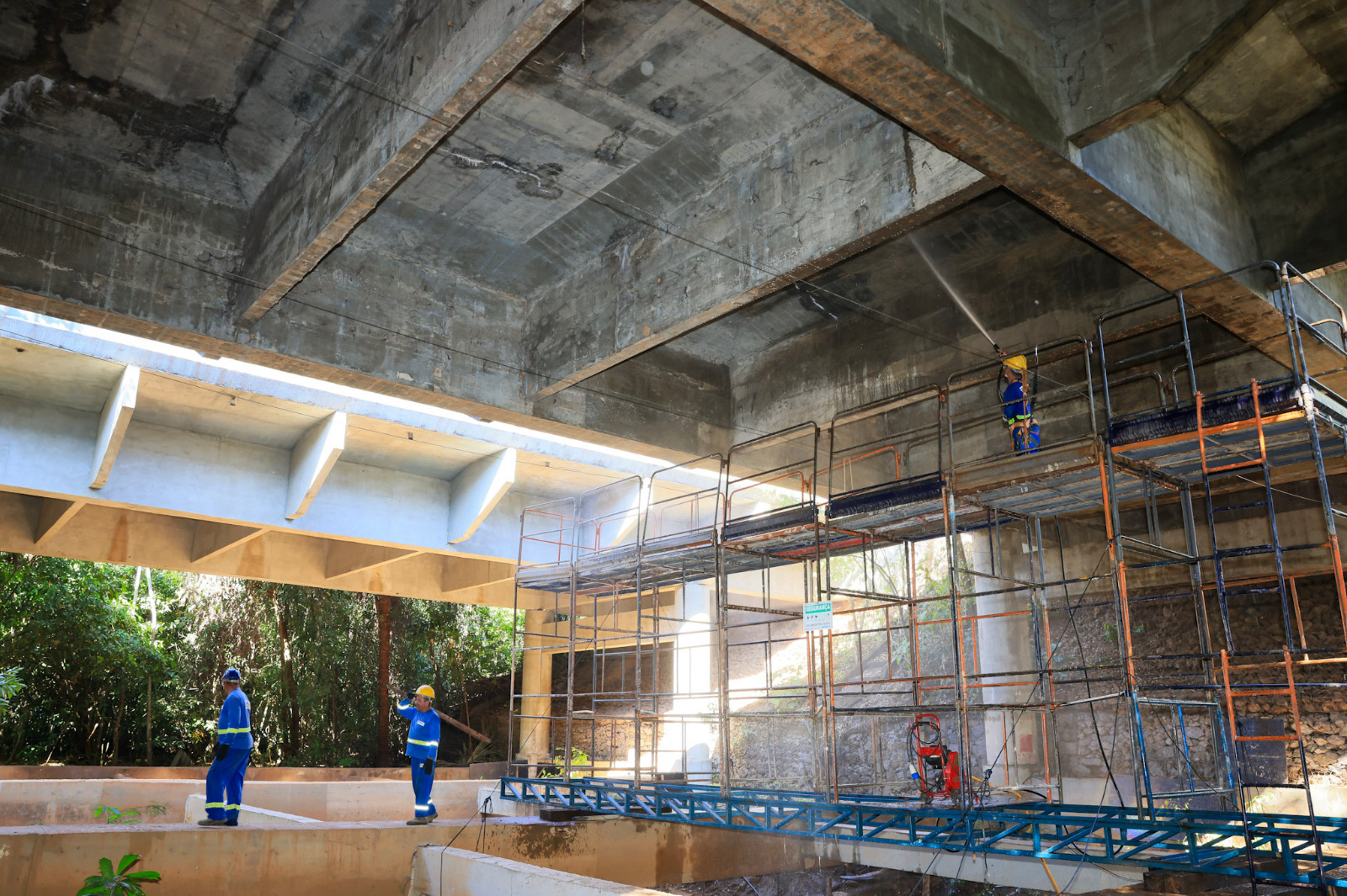 Prefeitura de Palmas retoma obras de recuperação estrutural em ponte da Avenida NS-02