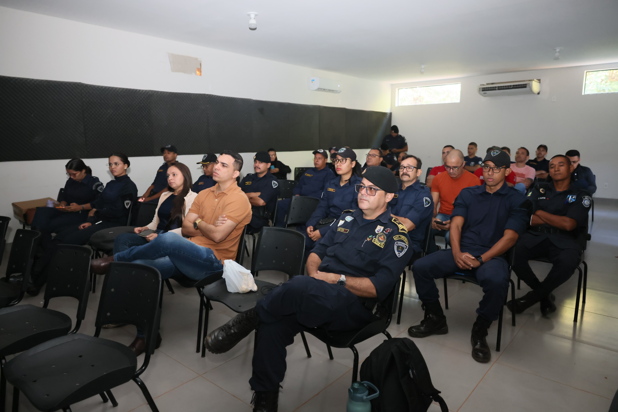 Guarda Metropolitana promove curso de aperfeiçoamento para agentes do Guardião Escolar