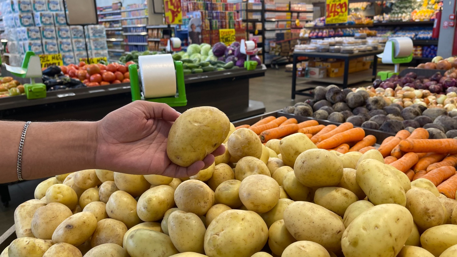 Palmas paga auxílio-alimentação dos servidores municipais nesta sexta-feira, 10