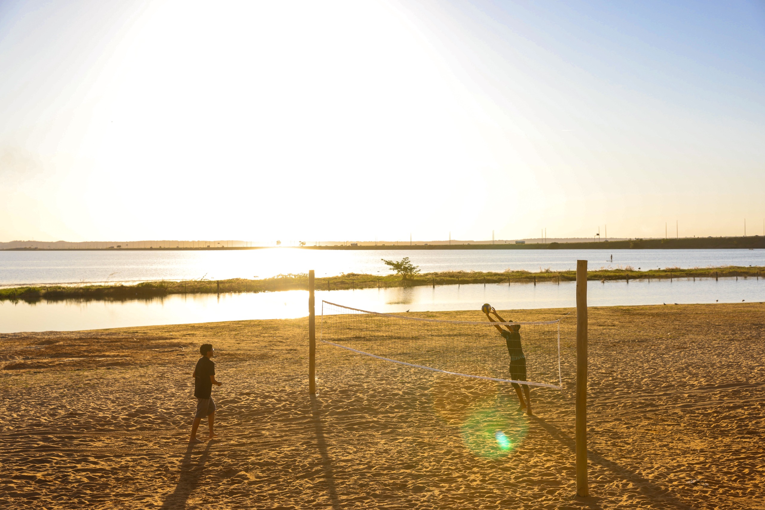 Quadras de areia em três praias de Palmas terão melhorias para atividades esportivas no mês de julho