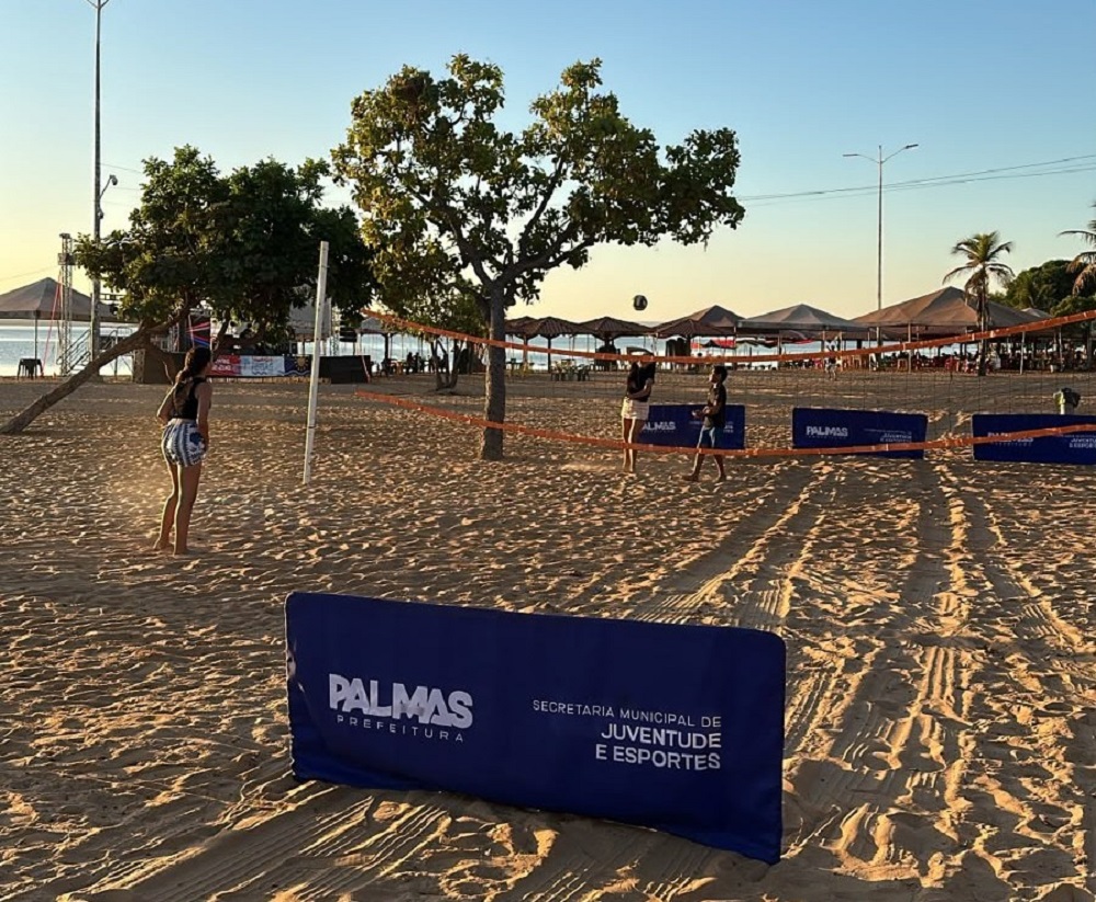 População aproveita o último fim de semana de férias com atividades esportivas nas praias de Palmas