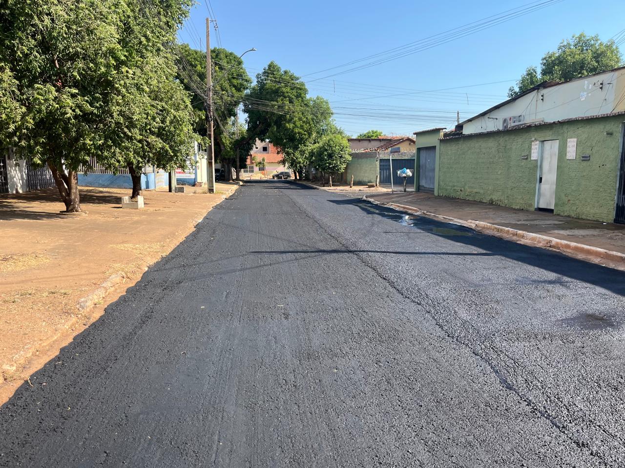 Prefeitura de Palmas avança com recapeamento em microrrevestimento e inicia obras na Arno 31