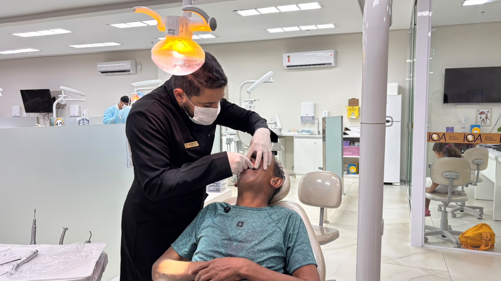 Município de Palmas garante tratamento dentário para pessoa em situação de rua