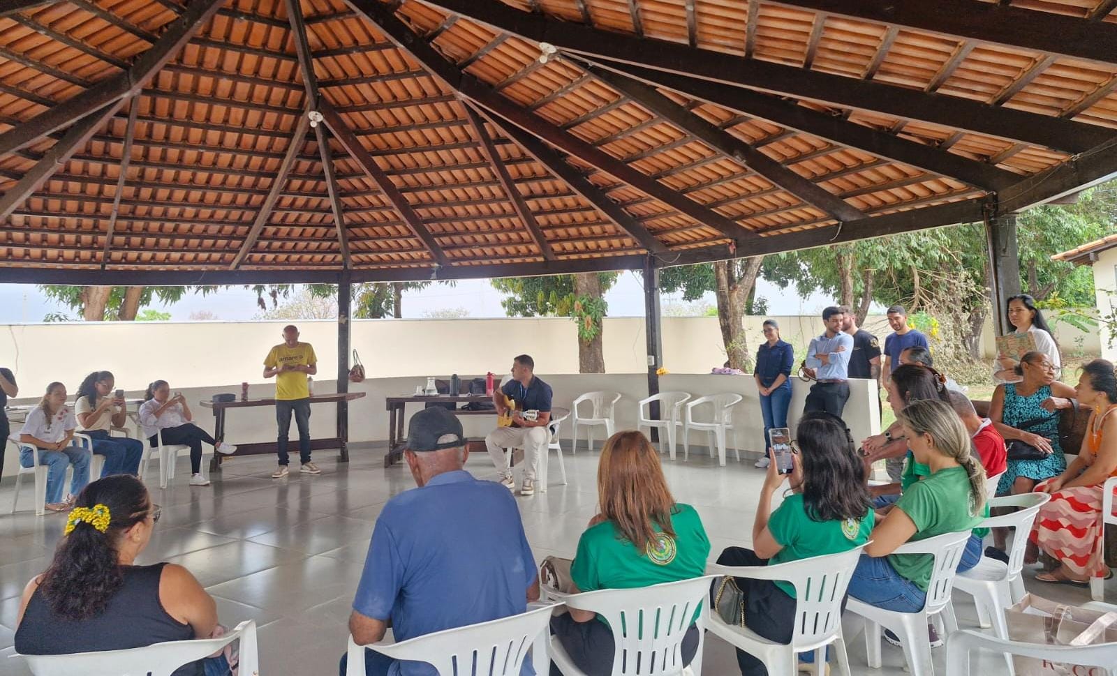 Ação no Cras Kanela reforça valorização da vida e cuidado com as pessoas idosas